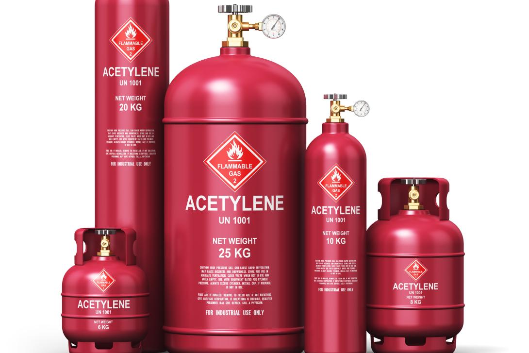 image of acetyelene tanks