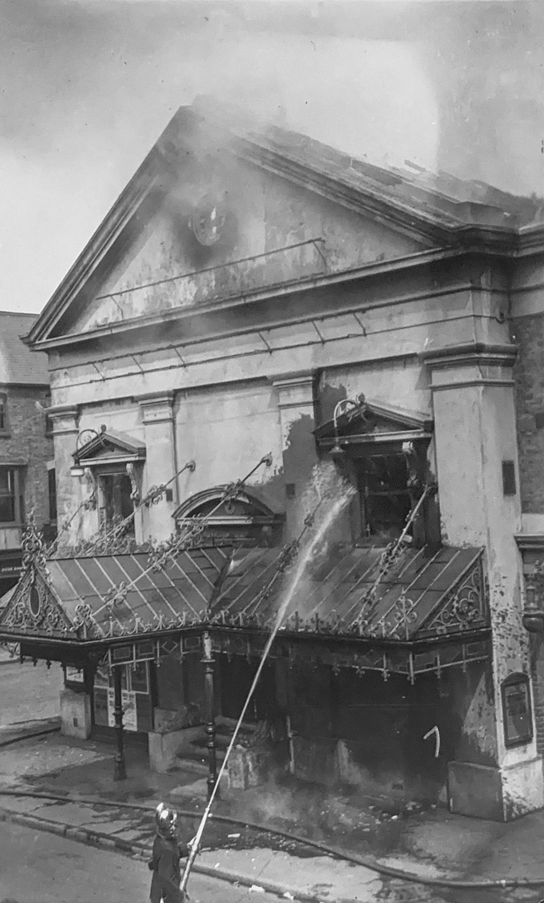 Town Hall fire 1925